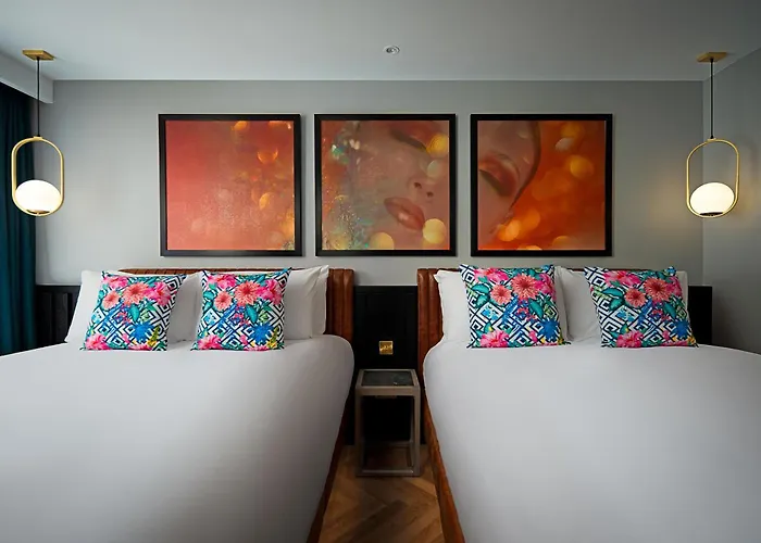 Hotel Nyx Portobello 4*