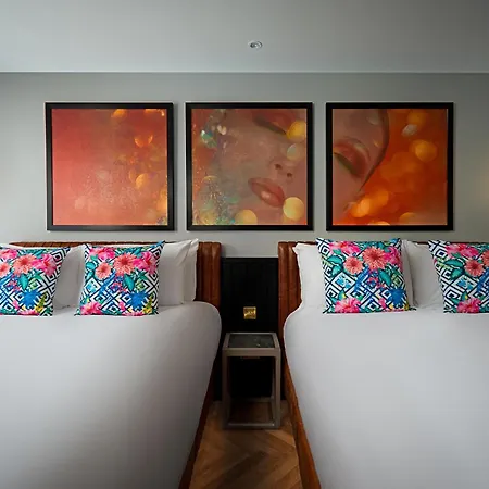 Hotel Nyx Portobello 4*