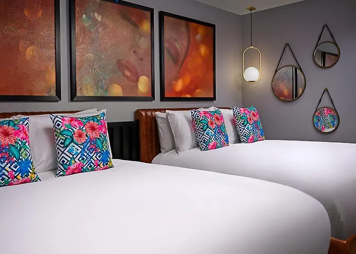 Hotel Nyx Portobello 4*